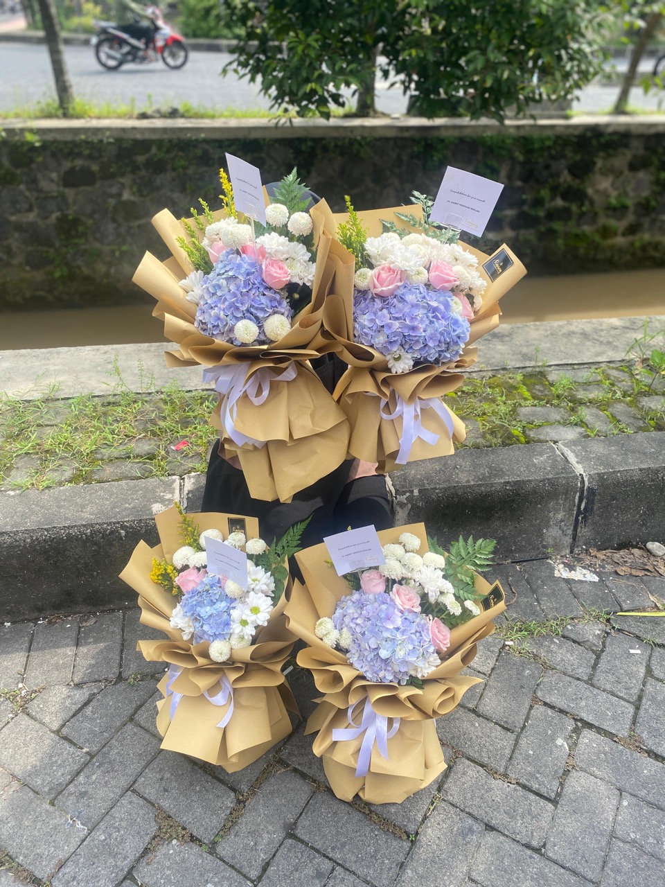 Buket Bunga Fresh Flower Medium BUK-GGEII
