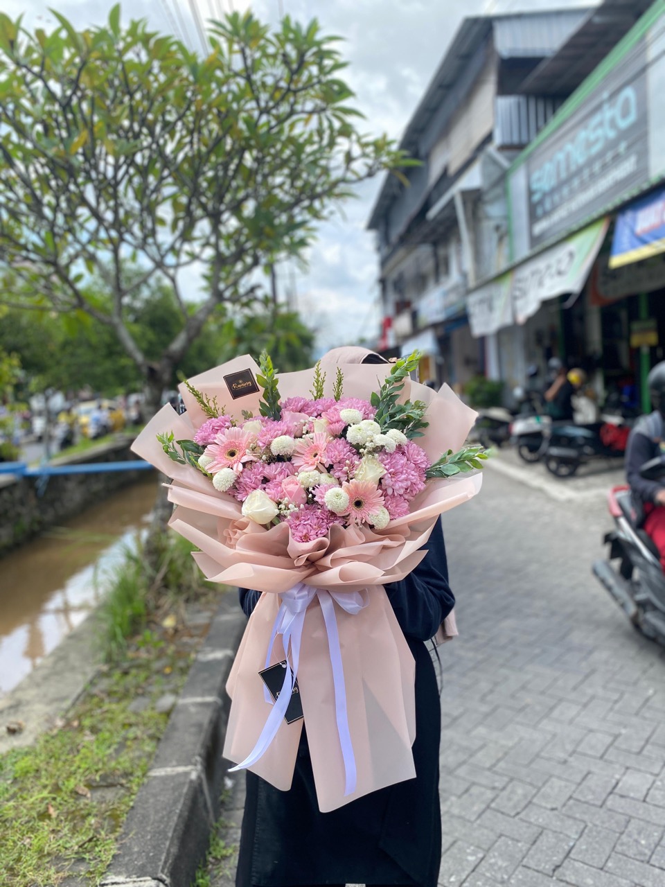 Buket Bunga Fresh Flower Large BUK-K1QWG