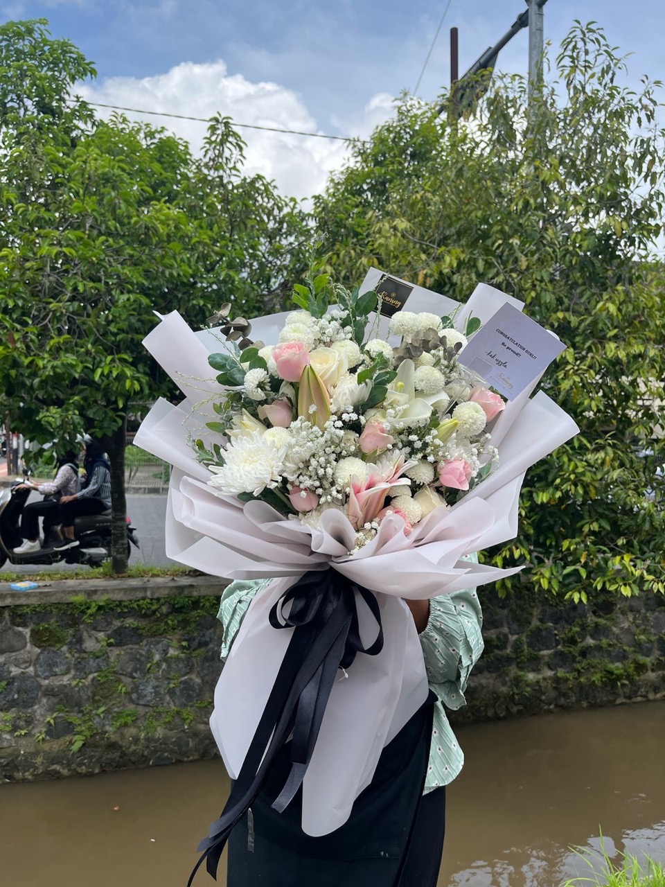 Buket Bunga Fresh Flower Large BUK-8CVBA