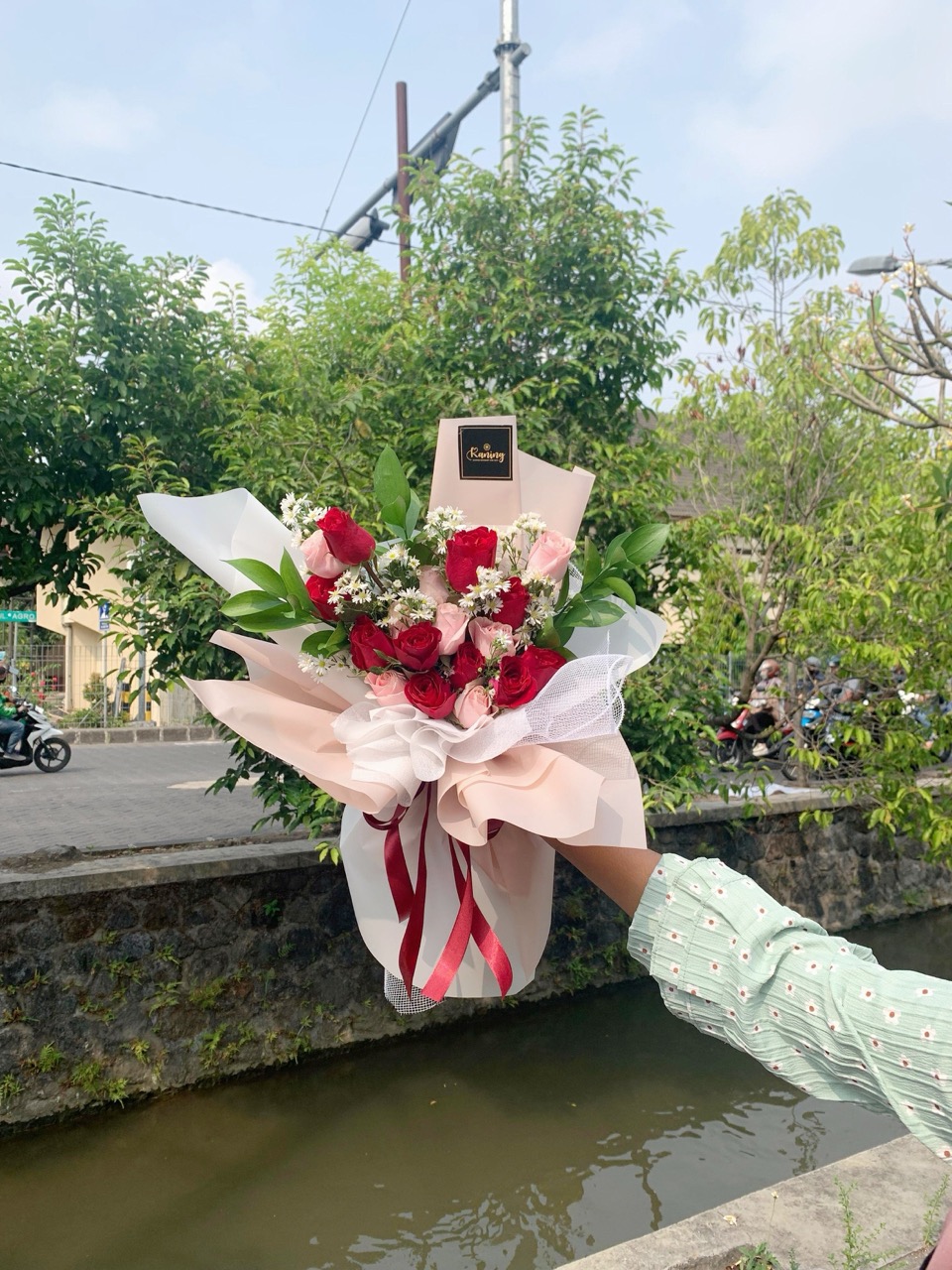 Buket Bunga Fresh Flower Large BUK-TWAHN