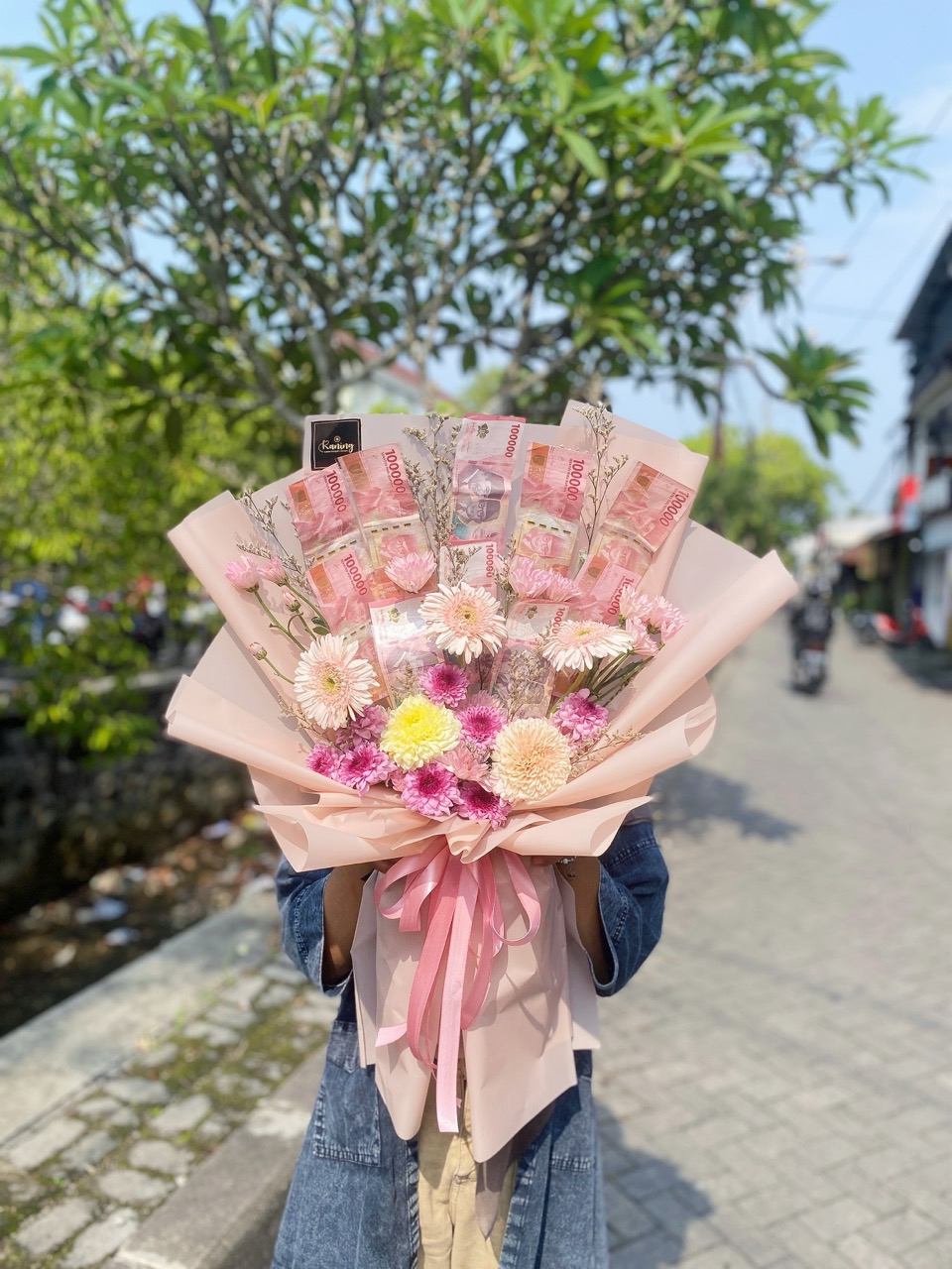 Money Bucket Dried Flower MON-K1FIC