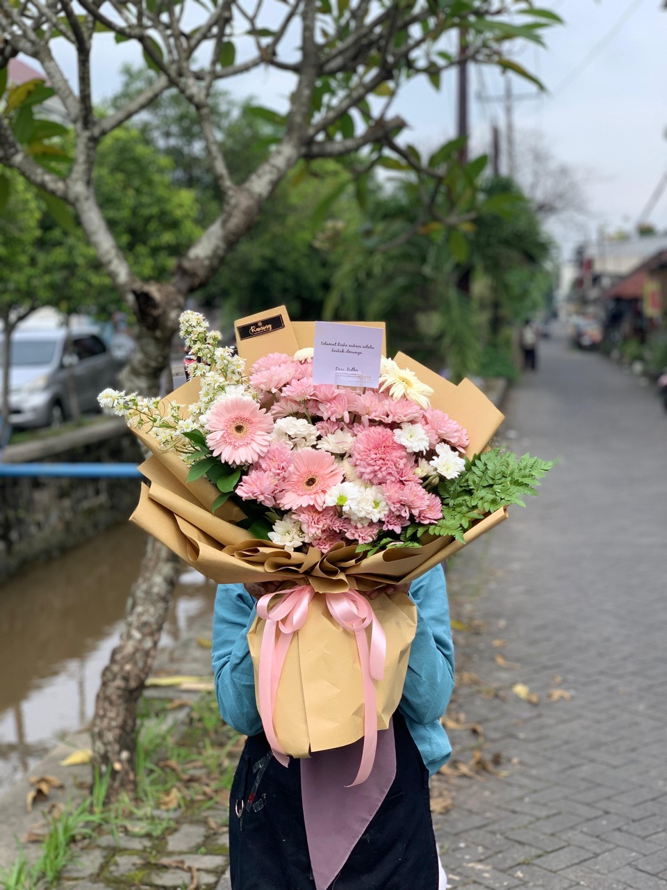 Buket Bunga Fresh Flower Medium BUK-5ZFQR