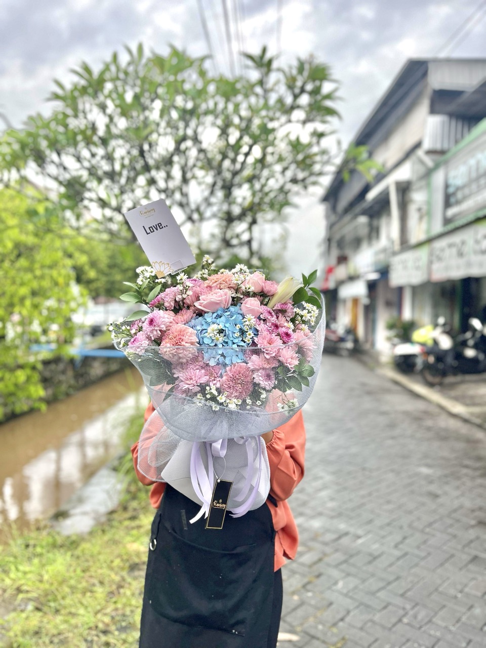 Buket Bunga Fresh Flower Large BUK-DNLUK