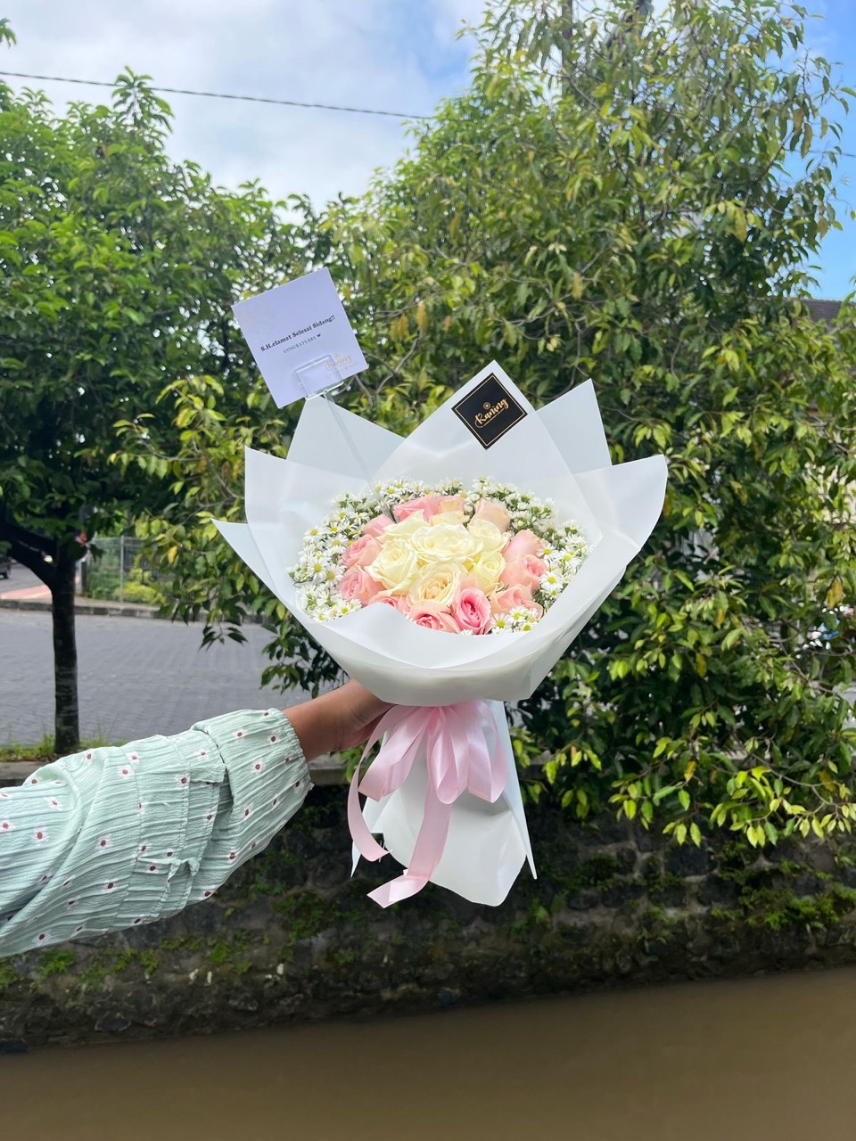 Buket Bunga Fresh Flower Medium BUK-DVMMQ
