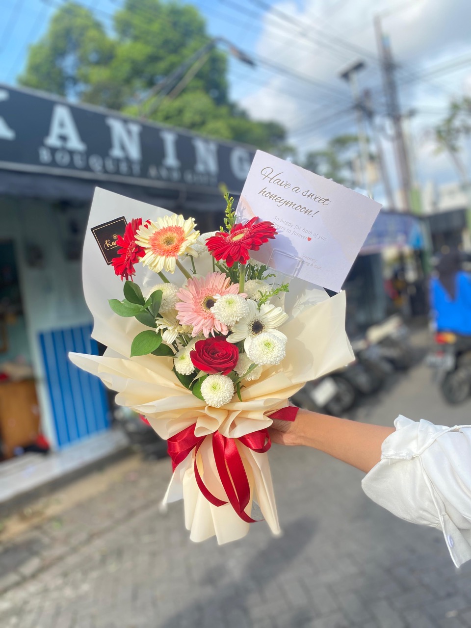 Buket Bunga Fresh Flower Medium BUK-5DLD7